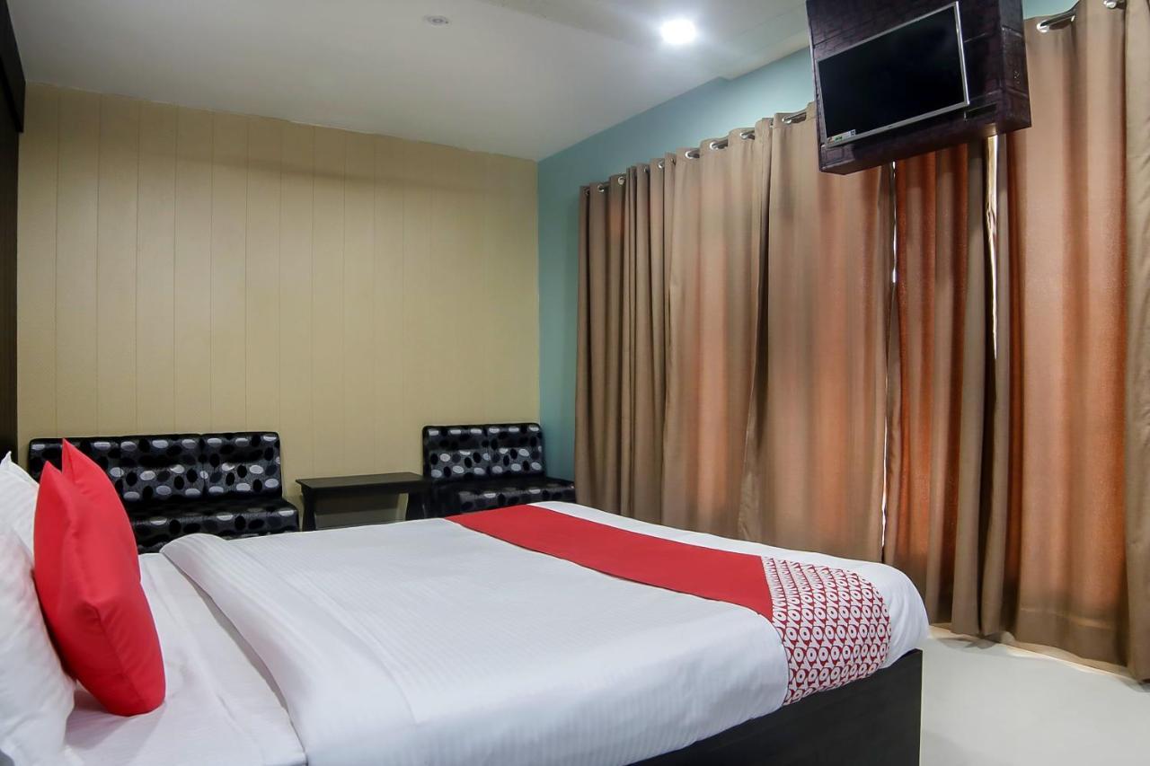 Oyo 30488 Satkar Hotel Pithorāgarh Екстериор снимка