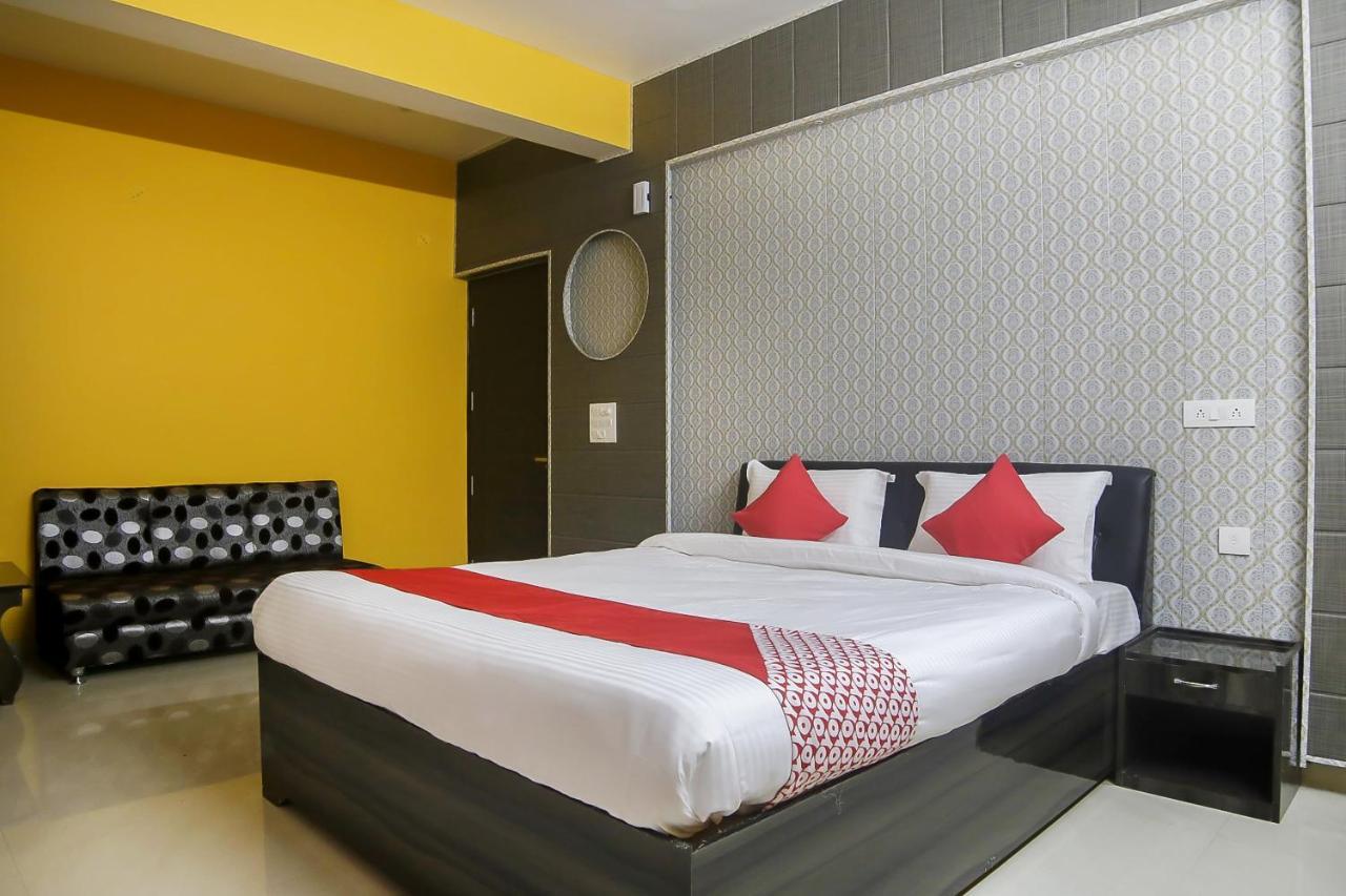 Oyo 30488 Satkar Hotel Pithorāgarh Екстериор снимка